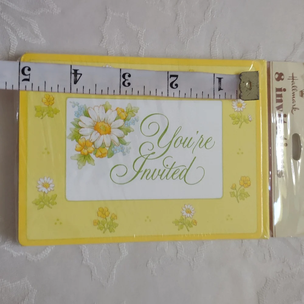Vintage floral Yellow Daisies You're Invited Cards Invitations